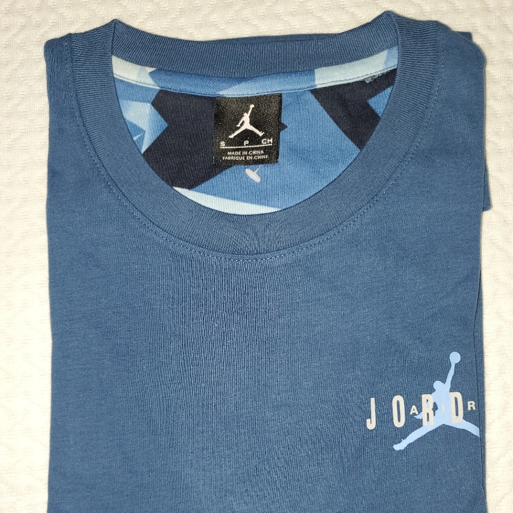 The Nike Air Jordan 7 Retro 30th 'French Blue' Tee